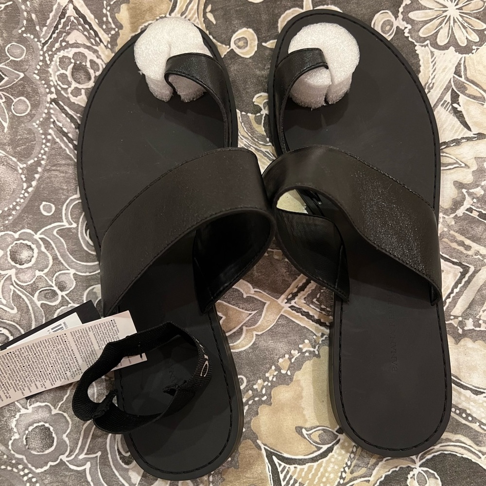 Banana Republic black slide sandals size 9